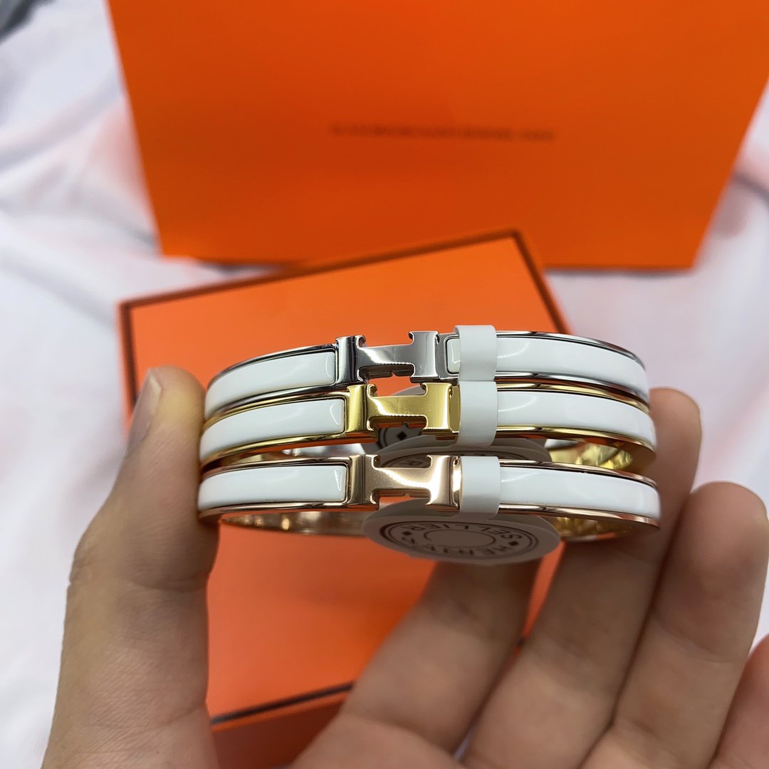 [Liorra]CLASSIC HM CLIC WHITE 8MM ENAMEL BRACELET