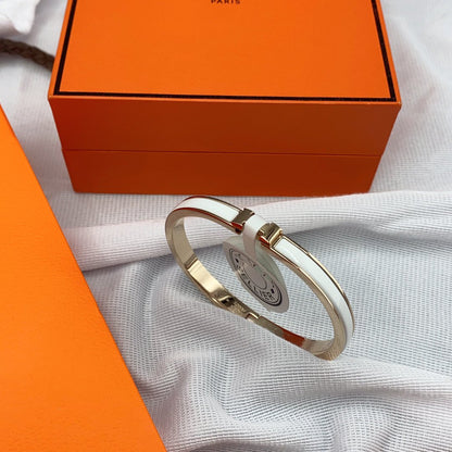 [Liorra]CLASSIC HM CLIC WHITE 8MM ENAMEL BRACELET