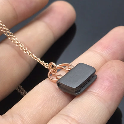 [Liorra]WOMEN'S HM AMULETTES CONSTANCE PENDANT NECKLACE