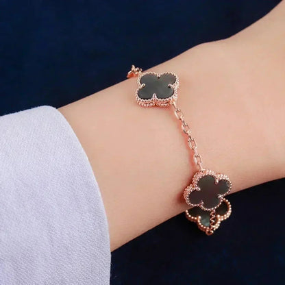 [Liorra] CLOVER 5 MOTIF GRAY MOP BRACELET COLLECTION