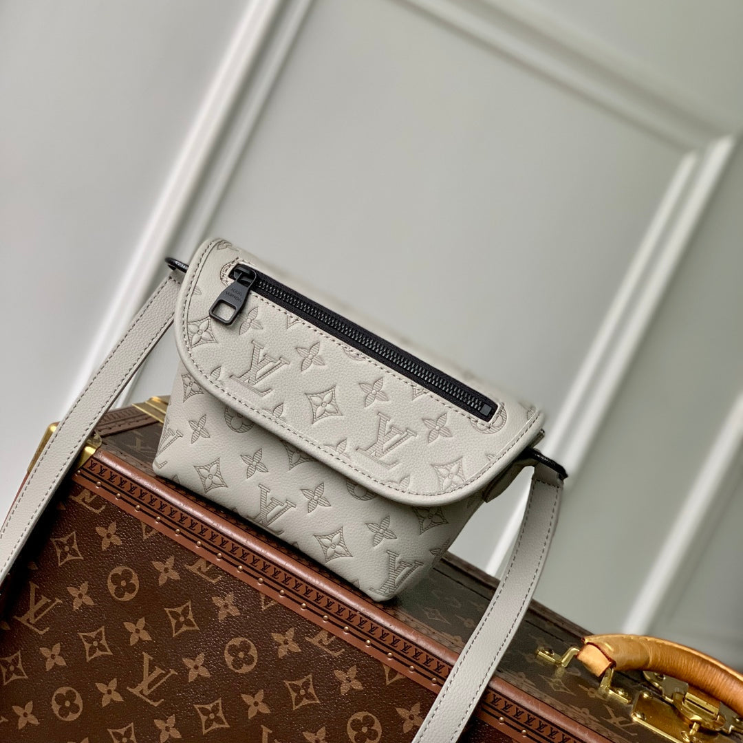PULSE WEARABLE WALLET 22.5 IN SAND MONOGRAM SHADOW EMBOSSED CALFSKIN