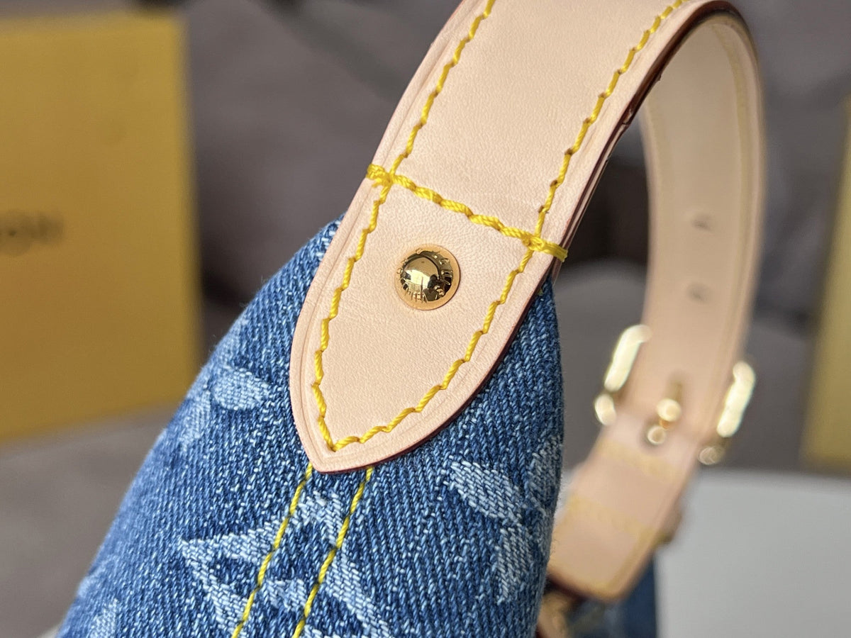 LV 25S HILLS POCHETTE 20 IN BLUE MONOGRAM DENIM CALFSKIN LEATHER STRAP