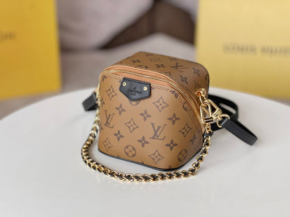 LV 25S JUST IN CASE 14 IN BROWN MONOGRAM CANVAS LEATHER TRIM BLACK