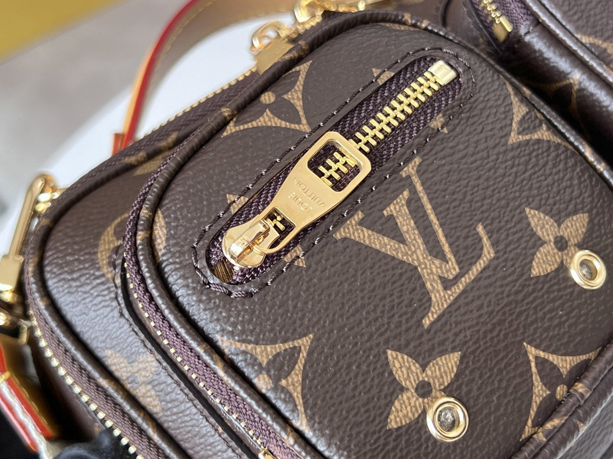LV 25S UTILITY CROSSBODY HANDBAG 18 IN BROWN MONOGRAM CANVAS GOLD HARDWARE