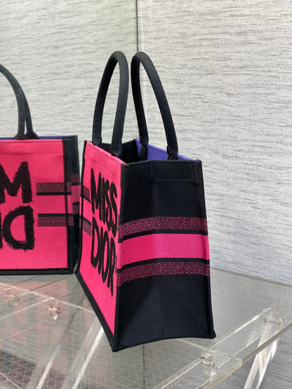 BOOK TOTE 36 IN CERISE RED MIX MINSK PURPLE CANVAS 226510