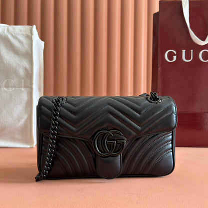 MARMONT SHOULDER BAG 26 IN BLACK CALFSKIN BLACK CHAIN