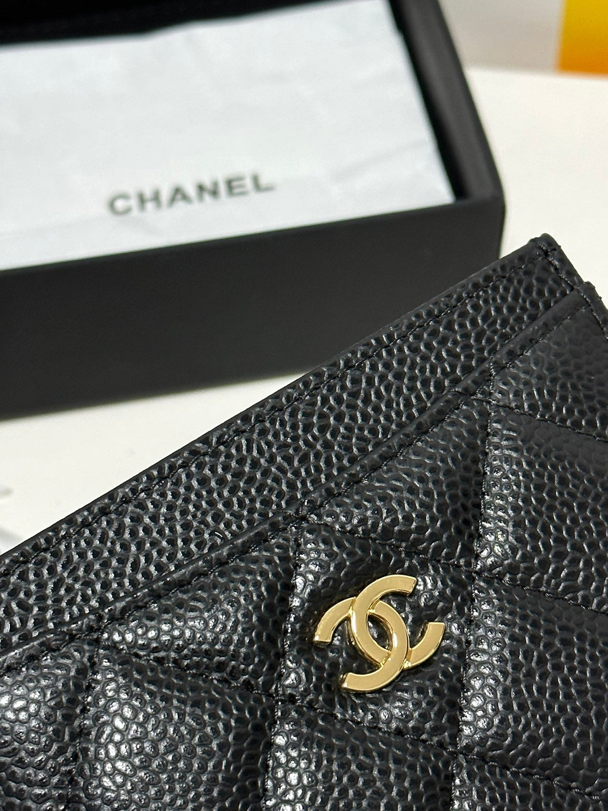 QUILTED CLASSIC CARD HOLDER 11 IN BLACK CAVIAR SKIN