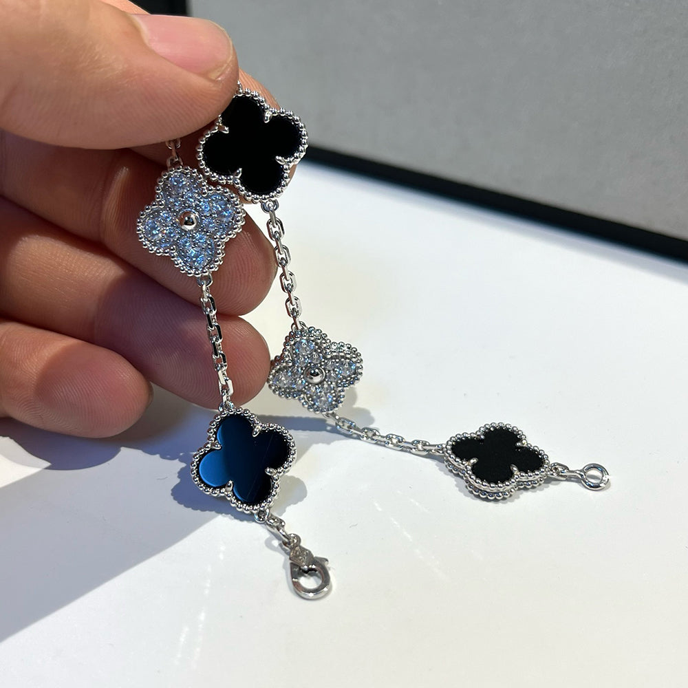 [Liorra] CLOVER 5 MOTIF ONYXS BRACELET COLLECTION