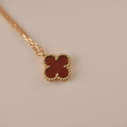 [Liorra]CLOVER MINI 9.5MM WHITE CARNELIANS NECKLACE
