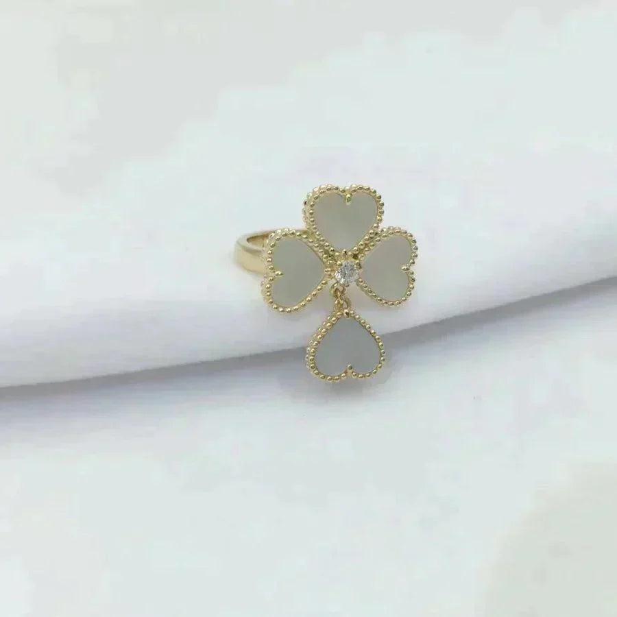 [Liorra]SWEET CLOVER WHITE MOP RING