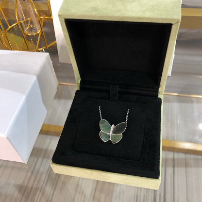 [Liorra]LARGE BUTTERFLY SILVER PENDANT DIAMOND NECKLACE
